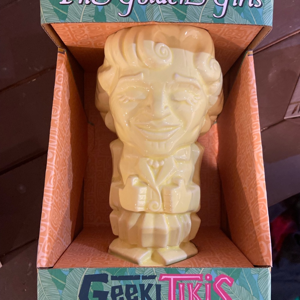 Betty White GeekiTikis Mug - Golden Girls